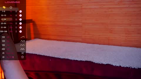 Snapshot of drutywerri chatting on 01/14/25, 10:06 Polly day and Amelia night online show from 01/14/25, 10:06