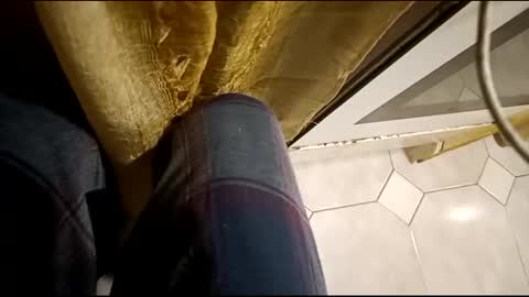 Snapshot of dthedog12 chatting on 03/05/25, 10:43 dthedog12 online show from 03/05/25, 10:43