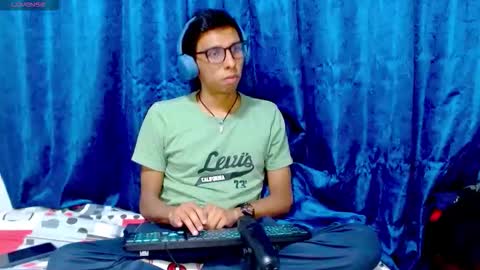 David online show from 02/18/26, 01:45