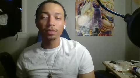 Snapshot of dubz07 chatting on 10/30/25, 02:40 dubz07 online show from 10/30/25, 02:40