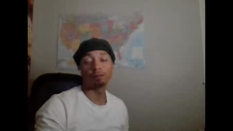 Snapshot of dubz07 chatting on 11/11/25, 08:25 dubz07 online show from 11/11/25, 08:25