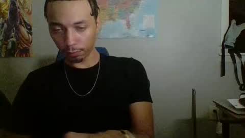 Snapshot of dubz07 chatting on 11/18/25, 10:47 dubz07 online show from 11/18/25, 10:47