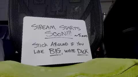 Snapshot of dude_b_horny chatting on 04/21/26, 04:56 Oliver online show from 04/21/26, 04:56