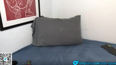 Snapshot of dude_spunk chatting on 12/20/25, 05:47 Dude online show from 12/20/25, 05:47