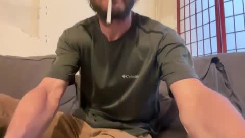 Snapshot of dudedoesdenver chatting on 09/21/25, 12:34 Max online show from 09/21/25, 12:34