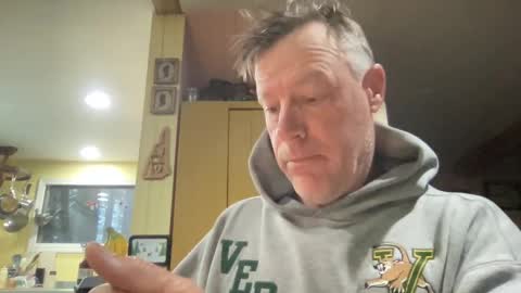 Snapshot of dudeinnh chatting on 09/16/25, 10:27 Steve online show from 09/16/25, 10:27