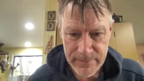 Snapshot of dudeinnh chatting on 10/13/25, 04:18 Steve online show from 10/13/25, 04:18