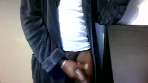 Snapshot of dudethebigone chatting on 12/13/24, 06:00 Daddy3rdLeg online show from 12/13/24, 06:00