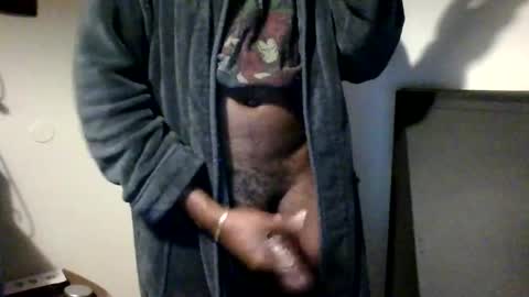 Snapshot of dudethebigone chatting on 02/17/25, 07:58 Daddy3rdLeg online show from 02/17/25, 07:58