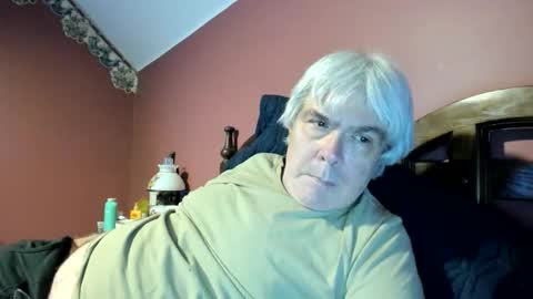 Doug online show from 05/25/26, 01:44