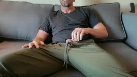 Snapshot of duke_london chatting on 09/23/25, 12:02 Duke online show from 09/23/25, 12:02