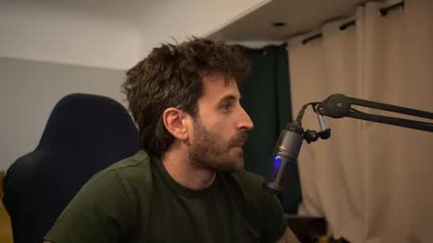 Snapshot of dukethedude chatting on 10/05/25, 01:48 Duke online show from 10/05/25, 01:48