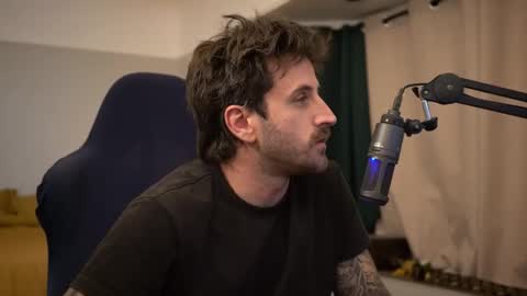 Snapshot of dukethedude chatting on 10/19/25, 01:50 Duke online show from 10/19/25, 01:50