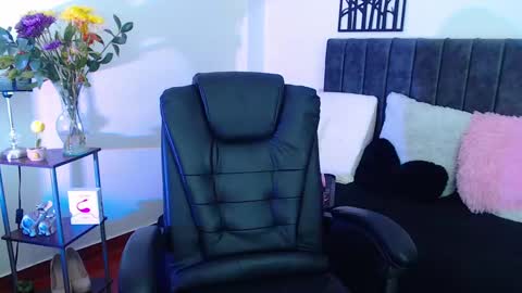 Charlotte online show from 02/26/25, 05:42