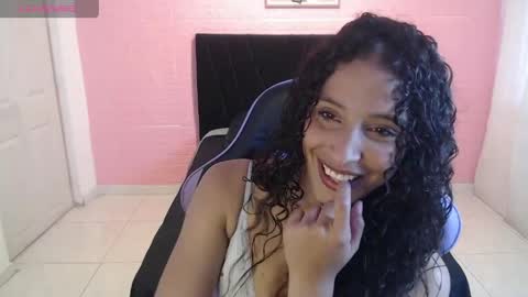 Snapshot of dulce1609 chatting on 05/25/26, 07:42 dulce1609 online show from 05/25/26, 07:42
