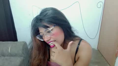 Snapshot of dulce2415 chatting on 04/23/26, 03:08 dulce2415 online show from 04/23/26, 03:08