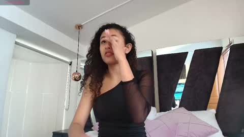  Dulce Candy  online show from 09/12/25, 12:38