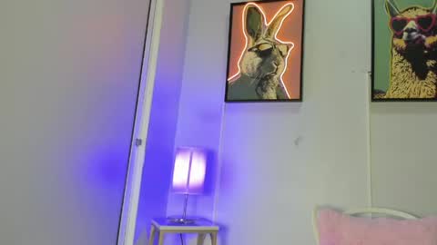 dulce__fiore07 online show from 04/14/26, 12:33