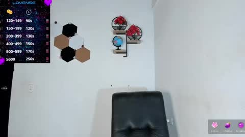 Snapshot of dulce_amor chatting on 05/19/26, 04:08 Dulce online show from 05/19/26, 04:08