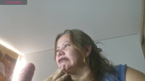 Snapshot of dulce_anahi_ chatting on 04/20/26, 08:54 Im Dulce online show from 04/20/26, 08:54
