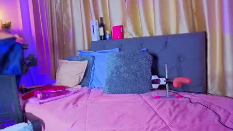 Snapshot of dulce_celeste15 chatting on 03/27/26, 03:12 C E L E S T E online show from 03/27/26, 03:12