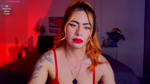 Snapshot of dulce_charlottee chatting on 10/06/25, 07:33 DULCE online show from 10/06/25, 07:33