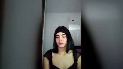 Snapshot of dulce_lucero chatting on 06/18/26, 02:23 dulce_lucero online show from 06/18/26, 02:23
