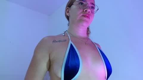 Snapshot of dulce_melocoton chatting on 06/13/26, 11:13 Dulce online show from 06/13/26, 11:13