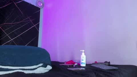 Snapshot of dulce_melodia chatting on 12/27/24, 10:59 dulce melodia online show from 12/27/24, 10:59