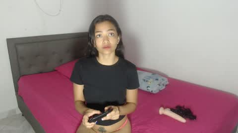 Snapshot of dulce_noir_ chatting on 09/20/25, 02:56 Dulce Noir online show from 09/20/25, 02:56