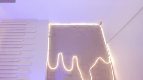 dulce_quintana online show from 11/21/25, 12:15