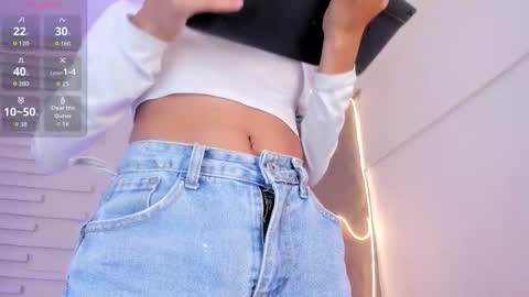 dulce_quintana online show from 11/29/25, 12:19