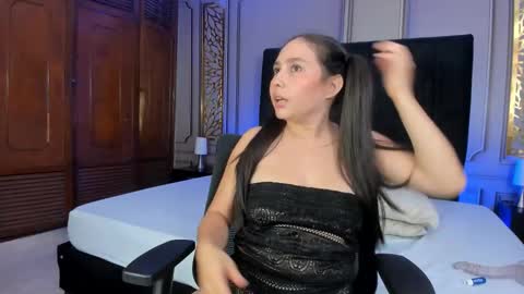 Dulce  online show from 02/15/26, 07:51