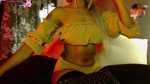 Snapshot of dulce_tara chatting on 11/07/25, 06:02 online show from 11/07/25, 06:02