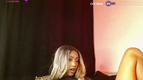 Snapshot of dulce_tara chatting on 03/25/26, 06:19 online show from 03/25/26, 06:19