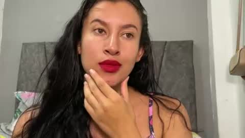 dulceizzy online show from 04/23/26, 01:18