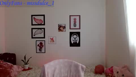 Dulce online show from 11/25/25, 08:31