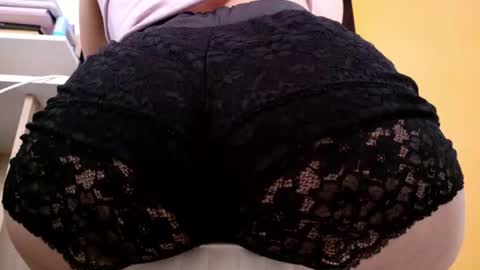 Snapshot of dulcepurnimaqos chatting on 07/11/26, 01:14 Dulce Purnima online show from 07/11/26, 01:14