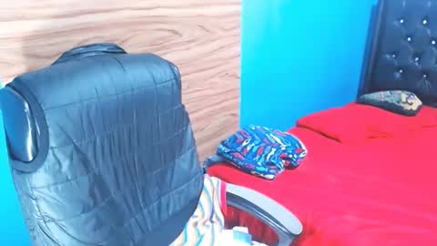 Snapshot of dulcesdemaria chatting on 01/24/25, 01:03 dulcesdemaria online show from 01/24/25, 01:03