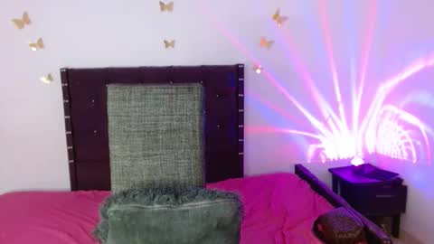 dulcesexy18 online show from 04/19/26, 09:39