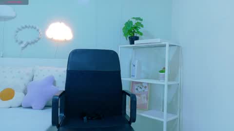 Snapshot of dulcesexy__ chatting on 04/02/26, 07:33 Dulce Sexy online show from 04/02/26, 07:33