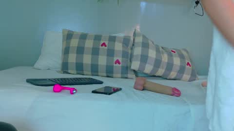 Dulce Sexy  online show from 06/04/26, 08:04