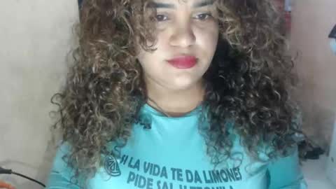 Snapshot of dulcetiffanii chatting on 05/03/26, 01:33 Sofia online show from 05/03/26, 01:33