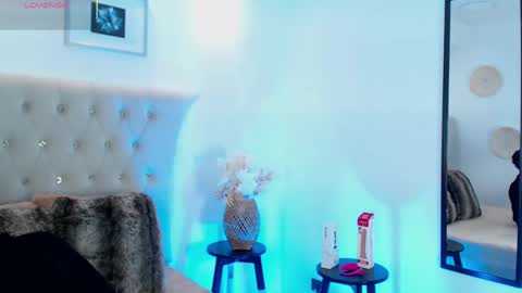 Snapshot of dulcey_ chatting on 09/20/25, 10:22 Dulcey online show from 09/20/25, 10:22
