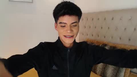 Snapshot of dulcey_ chatting on 10/04/25, 04:21 Dulcey online show from 10/04/25, 04:21