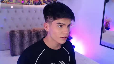Snapshot of dulcey_ chatting on 10/14/25, 04:24 Dulcey online show from 10/14/25, 04:24