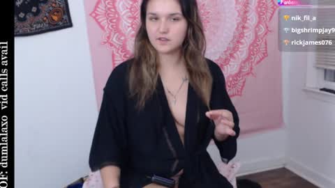 Snapshot of dumlala chatting on 10/05/25, 03:16 the only advantage you have over me is that u can kiss my ass and i cant  online show from 10/05/25, 03:16