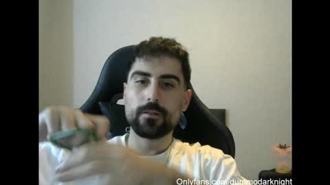 Snapshot of dummodarknight chatting on 10/05/25, 10:18 The Dark Knight online show from 10/05/25, 10:18