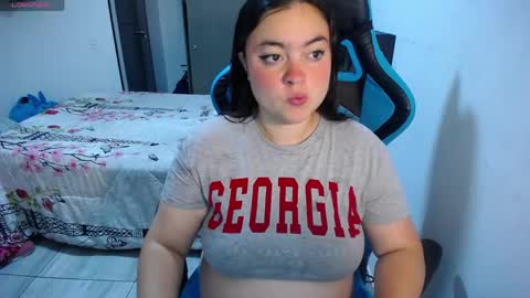 Snapshot of dumont_model chatting on 04/11/26, 09:35 Nicole online show from 04/11/26, 09:35