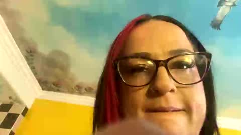 Snapshot of dumpster4u chatting on 04/12/26, 01:21 dumpster4u online show from 04/12/26, 01:21